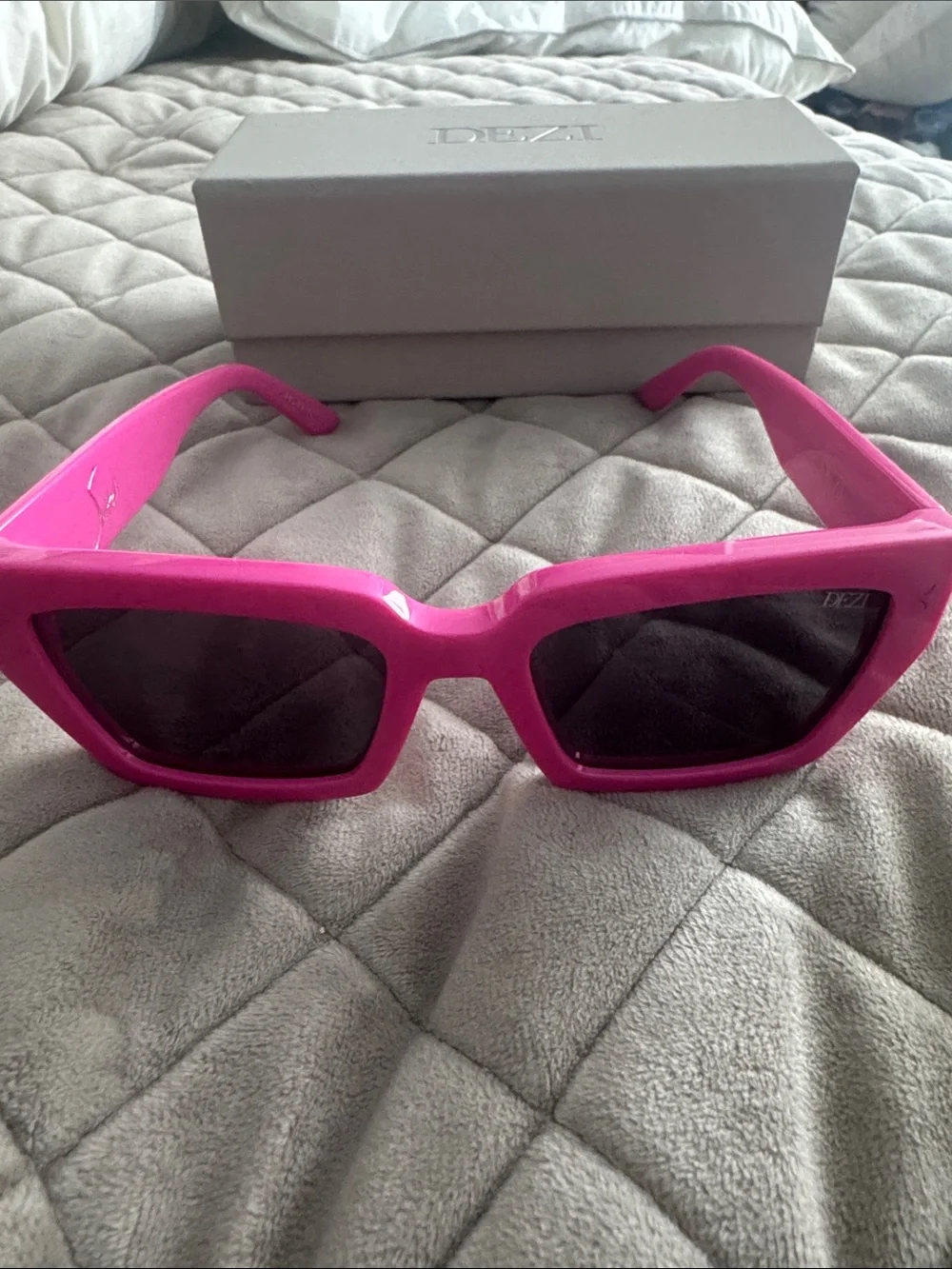DEZI Switch Bright Pink Sunglasses